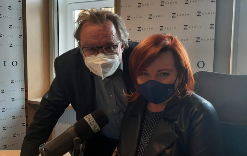 Vyvolávat v této době politickou krizi není rozumné, je to odpovědnost opozice, říká Schillerová