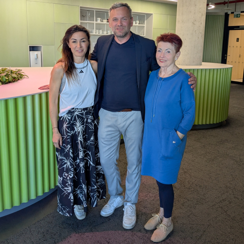 Obrázek epizody Stáří není konec, ale začátek nové kapitoly. S organizací Elpida o jiném pohledu na stáří i o kavárně, kde jste jako na návštěvě u babičky.