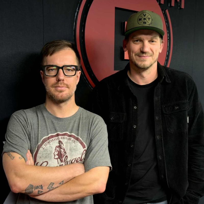 Obrázek epizody Scenáristé Štěstíčku naproti: Náš seriál je spíš černá komedie, pobaví i lidi, kteří se o fotbal nezajímají