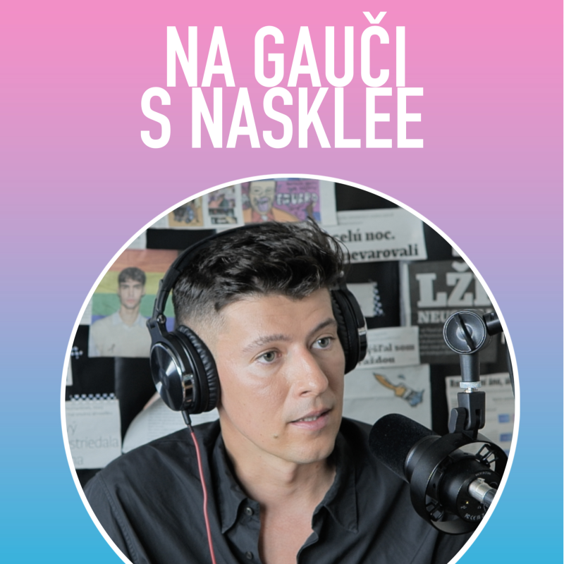 Obrázek epizody "Teplý zlý Iliev, ktorý nám tu bude jesť deti" | Rasťo Iliev Na Gauči s Nasklee #090