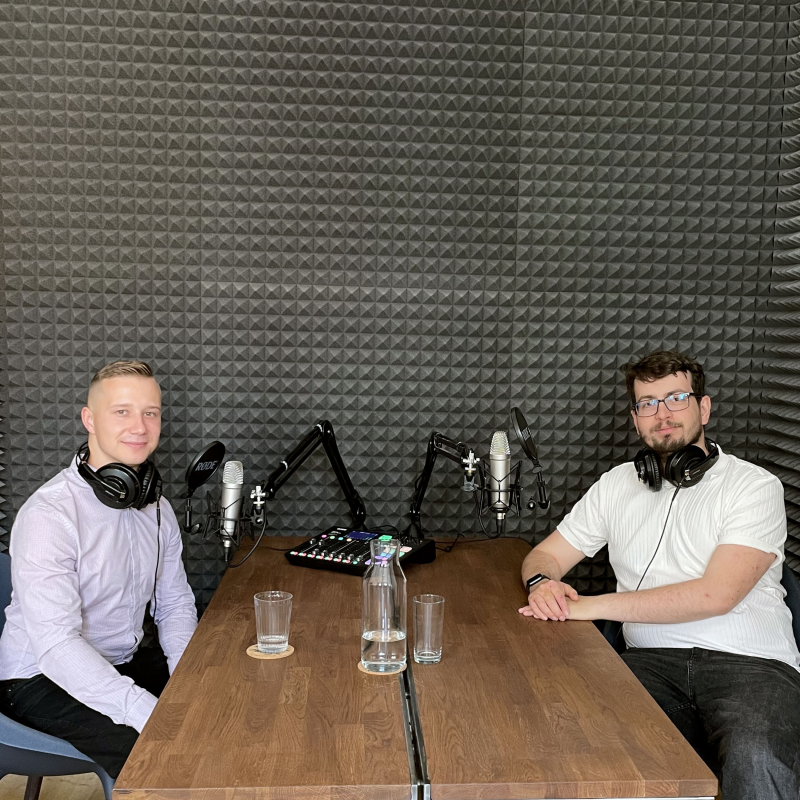 Obrázek epizody VC investování do FinTech start-upů s Matějem Zabadalem z V-Sharp Venture Studio