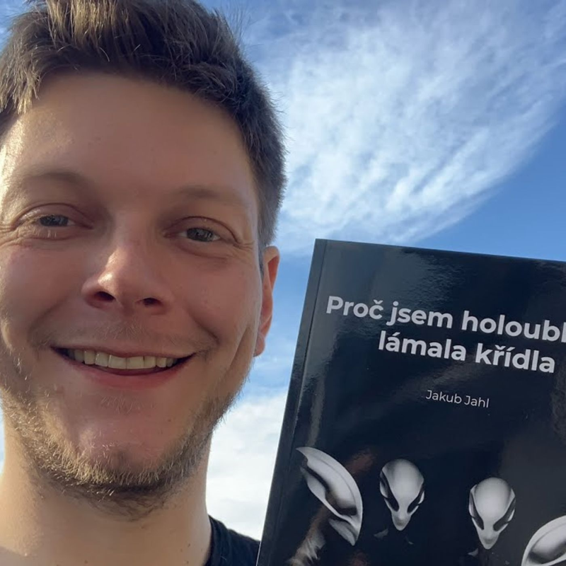 Obrázek epizody Vyšla kniha na motivy sekty Allatra