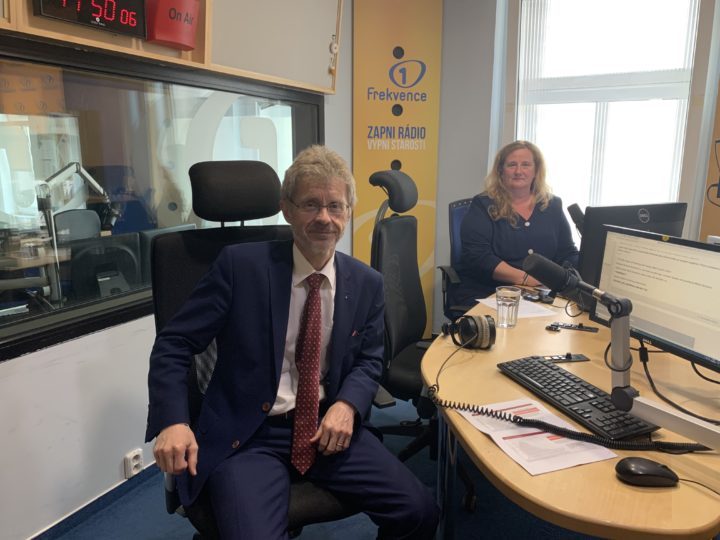 Obrázek epizody Miloš Vystrčil: Na nové mutace musíme reagovat rychle