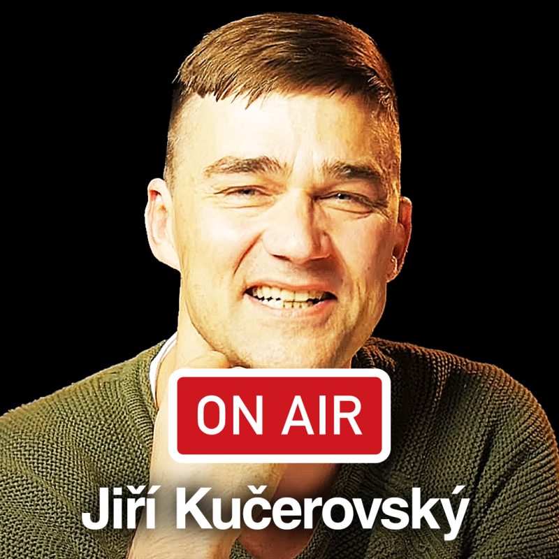Obrázek epizody Jiří Kučerovský ON AIR: „Grunge mi ukázal, že rock nemusí být jen o holkách, pití a autech."