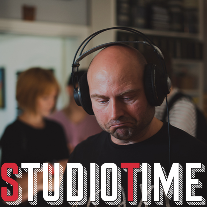 Obrázek epizody Studiotime #49 s Kakaxou: „Čtyři stopy stačí, drahoušku."