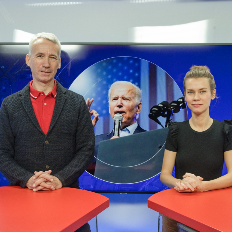 Obrázek epizody Naznačily volby příštího amerického prezidenta? Kdo šlape Bidenovi a Trumpovi na paty