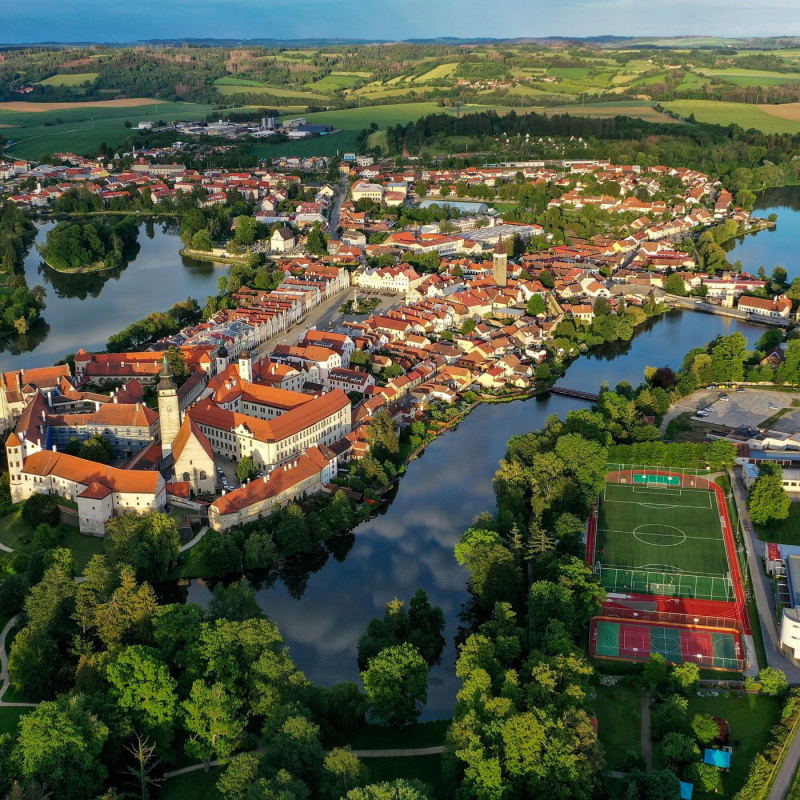 Obrázek epizody Vzhůru na Vysočinu: Poznejte ceněné památky, život našich předků i město, kde se mísí historie s moderní energií