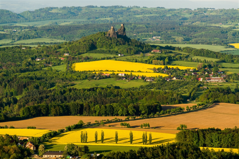 Obrázek epizody Český ráj versus R35: k přírodě, nebo skrze ni?