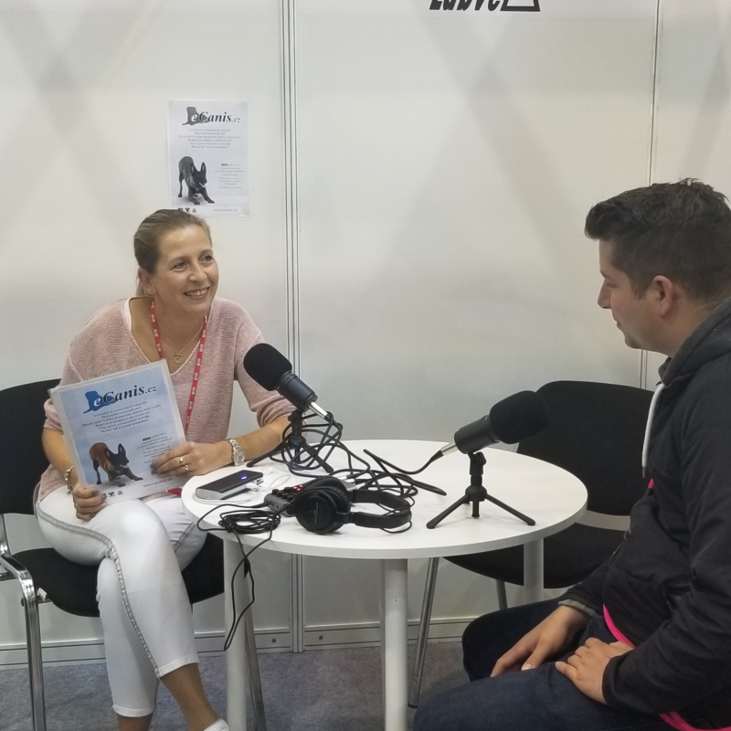 Obrázek epizody eCanis – rozhovory z FOR PETS 2021 – rozhovor s Jakubem Slavíkem, pražským trenérem psů