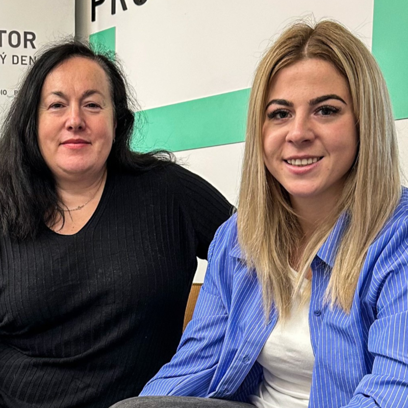 Obrázek epizody Ředitelka společnosti Pomocné tlapky: Asistenční pes vyjde na statisíce. Klient přitom nezaplatí ani korunu