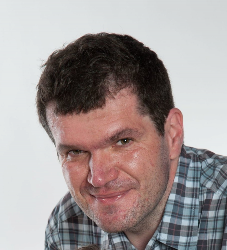 Obrázek epizody Za spoustu věcí může náhoda. Vlak s Himmlerem přijel v Berlíně na jiné nádraží, říká o plánech odbojové skupiny Tři králové na atentát v Berlíně autor románu "M+B+M" Dalibor Vácha