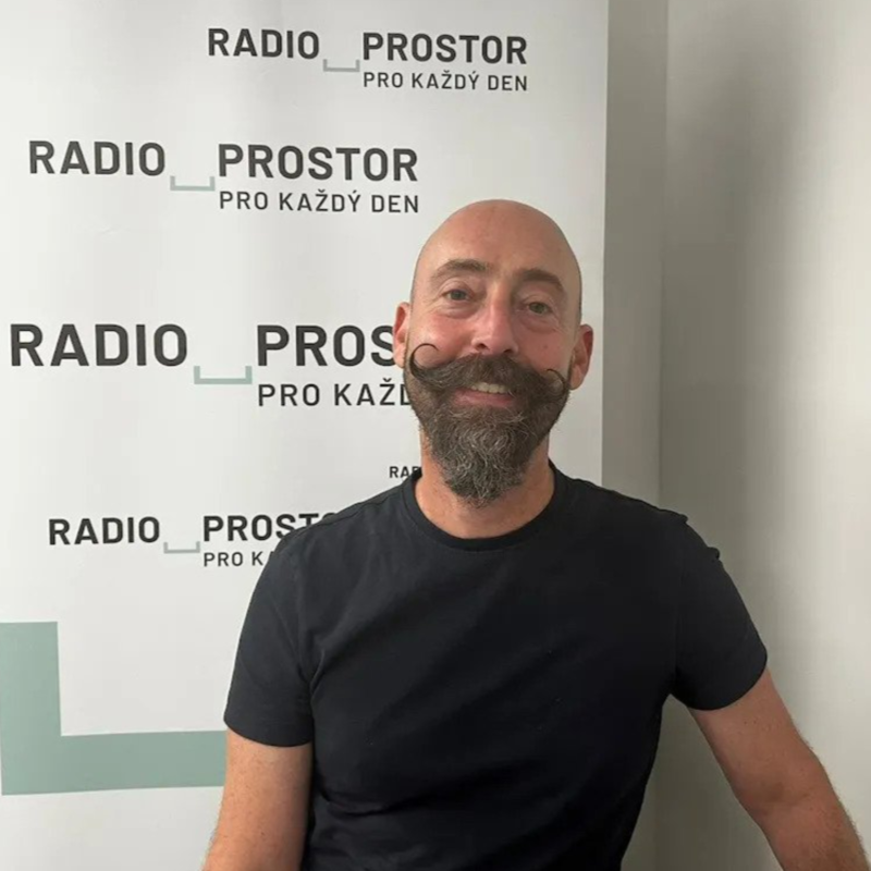 Obrázek epizody Scénograf Ricardo Hoineff: Největší symbol demokracie? Otevřít si kohoutek a moct se napít pitné vody