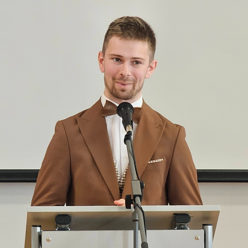 Obrázek epizody Šimon ŘEŘUCHA: O strachu, že o něco přicházím (6. 6. 2026)