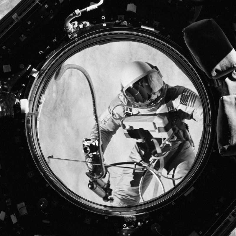 Obrázek epizody Dark Side of the Earth