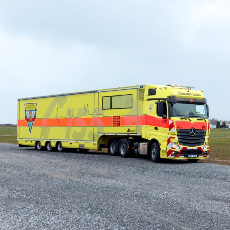 Obrázek epizody Mýty o první pomoci: Přijet, naložit, odjet aneb záchranka v akci (Šimon Kořínek, PrPom)