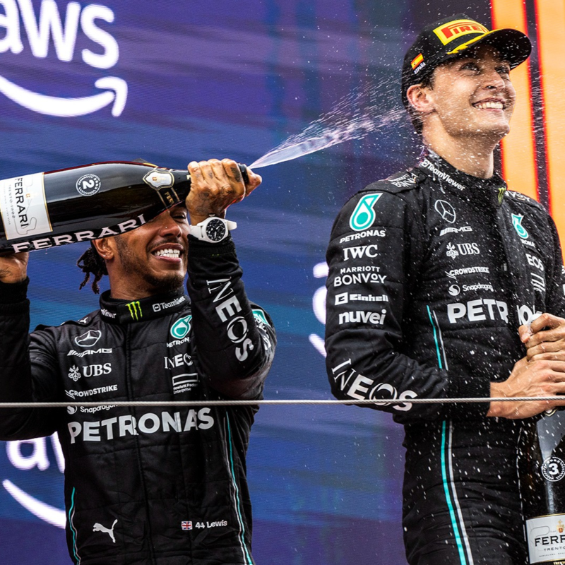 Obrázek epizody Červené autá zhasli! Analýza Red Bullizácie vo Ferrari | EisKing DEBRIEFING 8/23