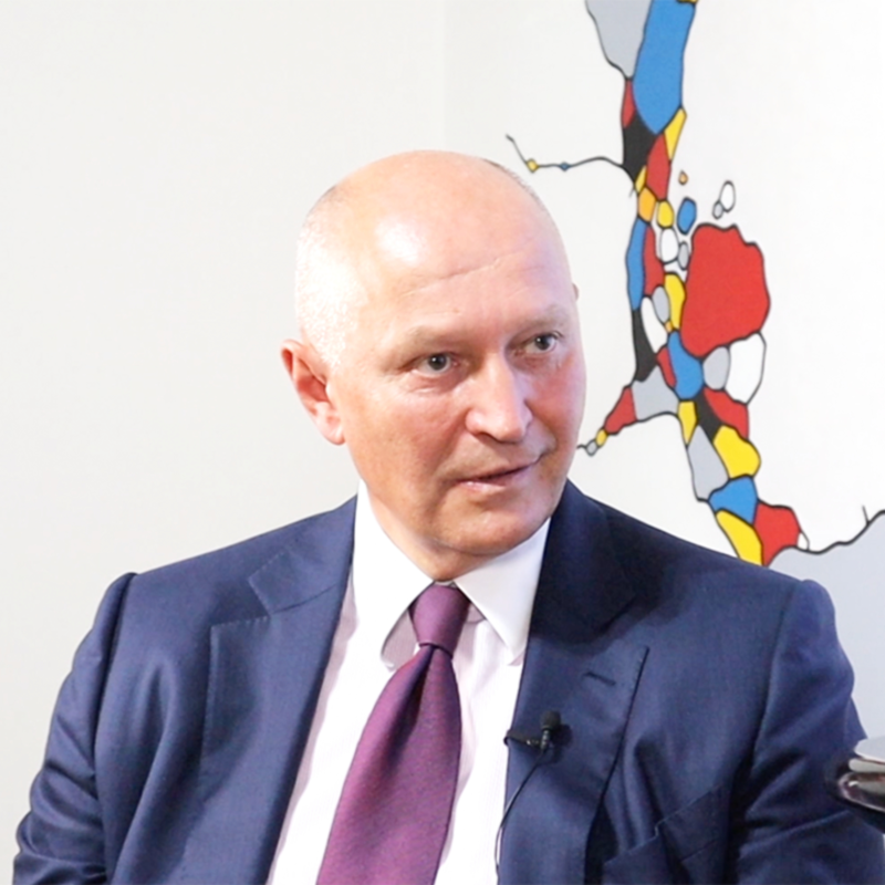 Obrázek epizody Miliardář Passer: Cesta z krize je v plánování Česka pro 15 milionů lidí