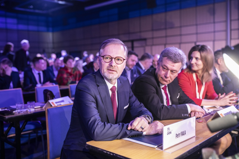 Obrázek epizody Podpora Fialy v ODS je stále vysoká. Ale už ne jednoznačná