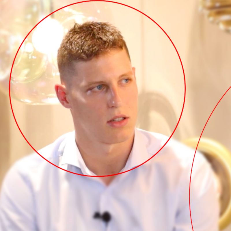 Obrázek epizody Česká svítidla má doma i Justin Bieber. Zboží za desítky milionů se do USA přepravuje lodí