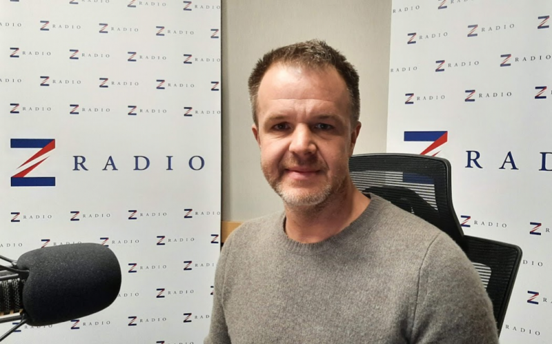 Advokát Tomáš Nielsen: Vláda dostává obrovskou moc nad našimi životy a zřejmě ji ta moc chutná