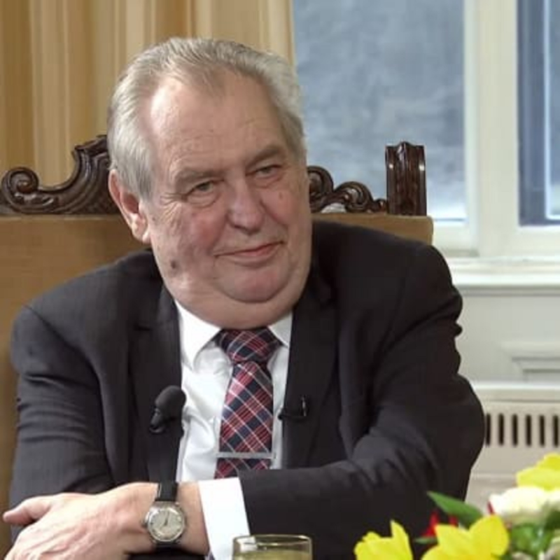 Obrázek epizody Miloš Zeman přeje exprezidentovi Klausovi brzké uzdravení