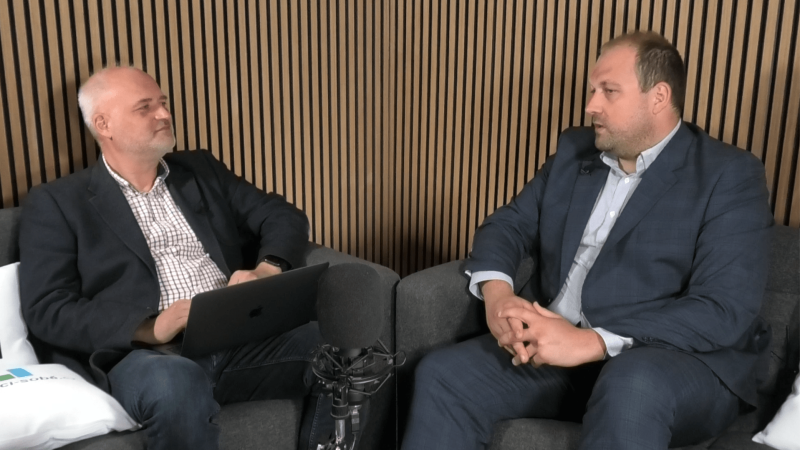 Obrázek epizody Ondřej Záruba: od knihy “Pánové z prádelny špinavých peněz” po kariéru analytika