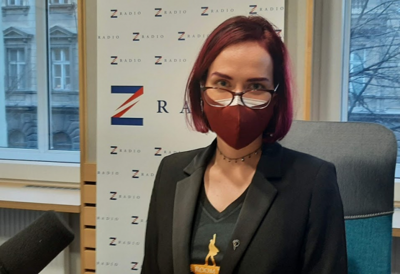 Evropská komise by měla zveřejnit smlouvy s farmaceutickými firmami, říká poslankyně Evropského parlamentu Markéta Gregorová /Piráti/