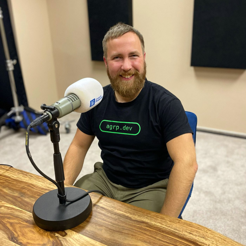 Obrázek epizody 65: Vývoj vlastních frameworků aneb koule u nohy / Tomáš Řehák