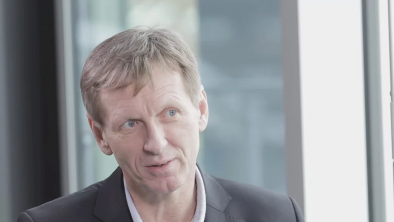 Obrázek epizody Nymburk musí mít ambice dostat se dále, hodnotí vyřazení ve čtvrtfinále Ligy mistrů bývalý basketbalista Ježdík