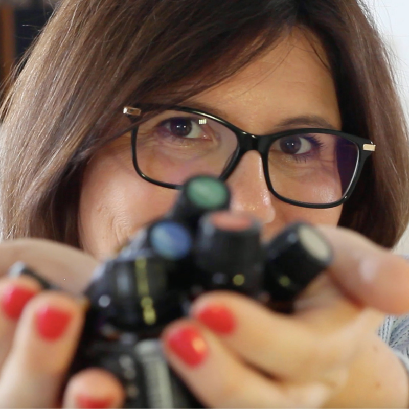 Obrázek epizody AromaDeník: Má Cesta s Esenciálními Oleji" 🌿📅