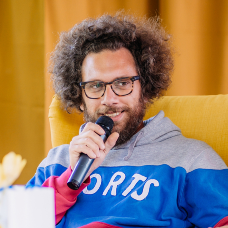 Obrázek epizody #100 Mc Gey - Nekupuju si auta a zlato, ale kupuju si čas.