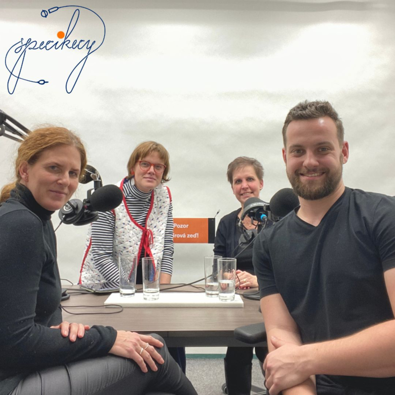 Obrázek epizody O praxích: co a jak, abyste zvládli*y praxe, rozhovor s Danou Zámečníkovou a Denisou Foltovou