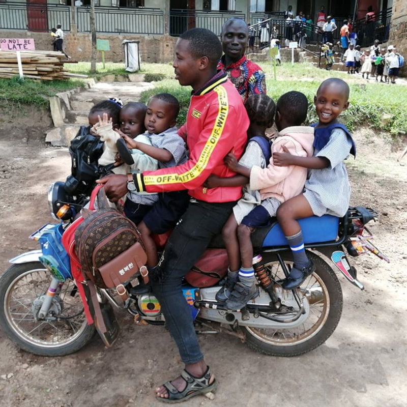 Obrázek epizody Ešus (13.7.2020) [Tomáš - nadšený cestovatel a horal]