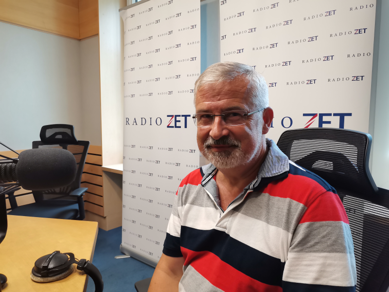 Jsme nespokojeni s tím, jak se vyjednává o platech, říká Dobšík