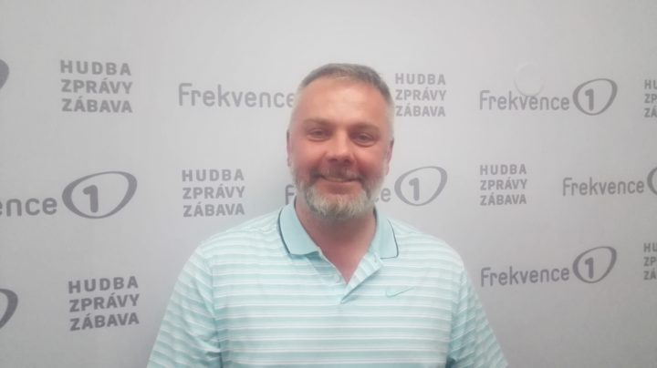 Obrázek epizody Ředitel Správy pražských hřbitovů Karel Kobliha: Na nápor lidí u hrobu Karla Gotta jsme připraveni