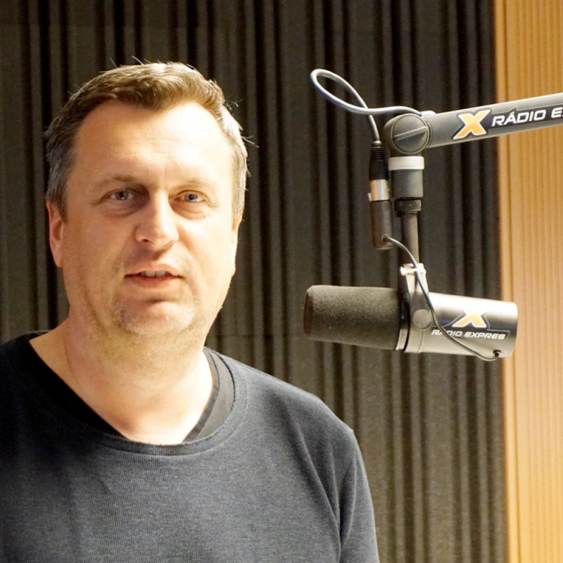 Obrázek epizody Andrej Danko - Neexistuje možnosť, aby sme prijali investíciu od USA(Braňo Závodský Naživo)