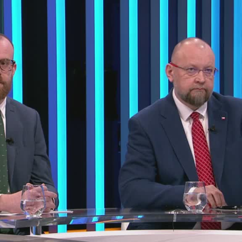 Obrázek epizody Váš otec pracuje pro Putina, opřel se Zaorálek do Koláře. Pojďme to vyřídit mimo studio, opáčil