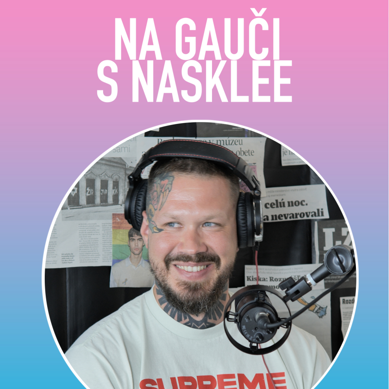 Obrázek epizody Momo: "Bol som na okraji spoločnosti a z prvých zarobených peňazí mi preplo" | Na Gauči s Nasklee