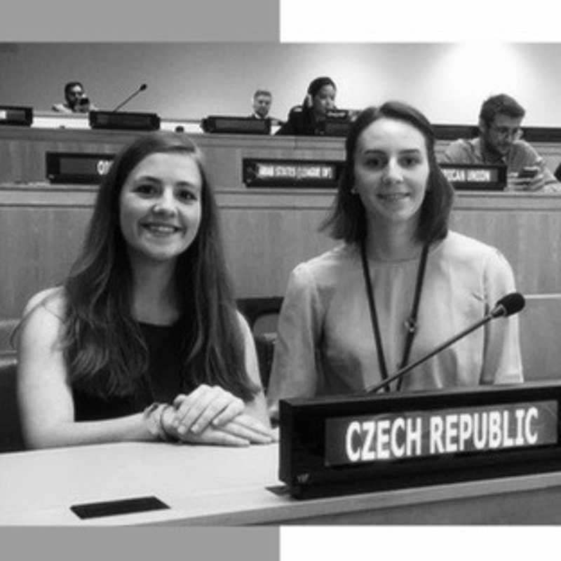 Obrázek epizody #1 Rozhovor s Alžbětou Filipkovou a Barborou Kvasničkovou