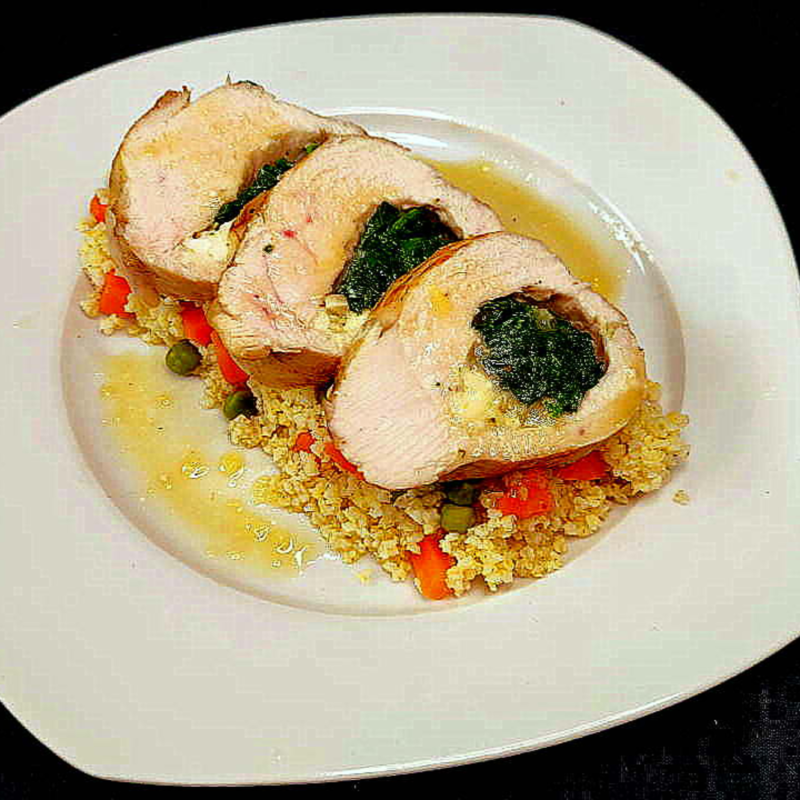 Obrázek epizody Kuřecí kapsa plněná čerstvým špenátem a sýrem. Pečená na víně je naprosto delikátní