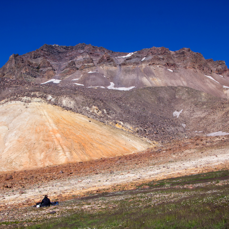 Obrázek epizody #11 Výstup na Aragats: S historií v zádech na barevnou střechu Arménie