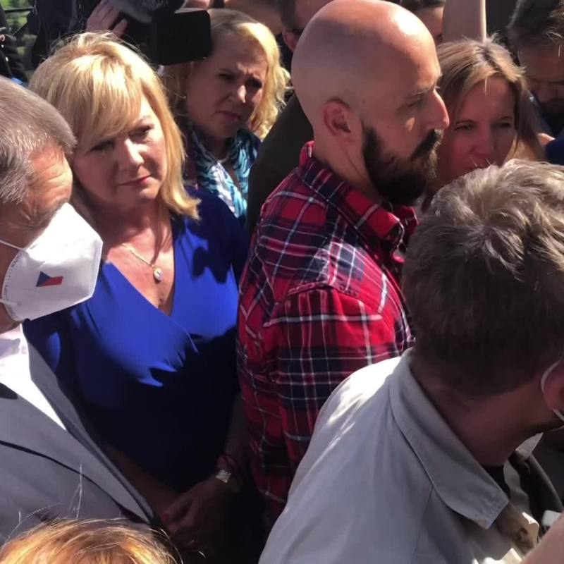 Obrázek epizody Babiš junior narušil mítink svého otce a seřval ho