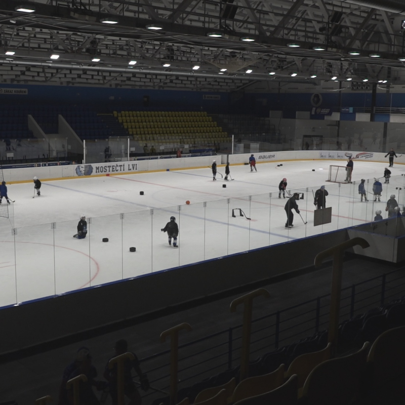 Obrázek epizody Více než stovka mladých sportovců a sportovkyň se zúčastnila velkého soustředění Mosteckých lvů.