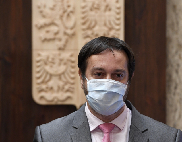 Obrázek epizody Rastislav Maďar: Promořování u nás není reálné. Protilátky zřejmě nebudou trvat tak dlouho, jako proces promoření