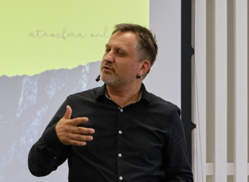 Obrázek epizody Století 21 #52 - Jan Rafaj - "Moudrá firma je ochotna přizpůsobit svoji organizaci danému člověku, ne naopak," říká dlouholetý viceprezident Svazu průmyslu a dopravy ČR.