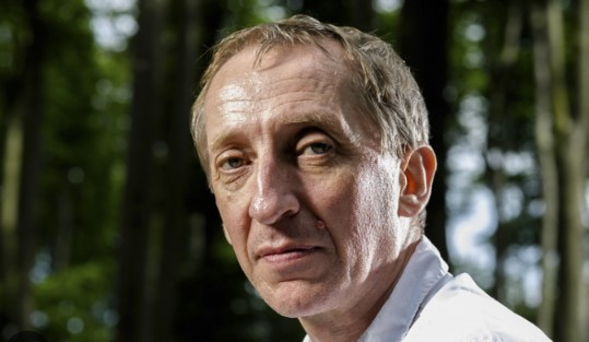 Obrázek epizody Genetik Jaroslav Petr: Rodiče předcházejí dědičným chorobám plodu umělým oplodněním