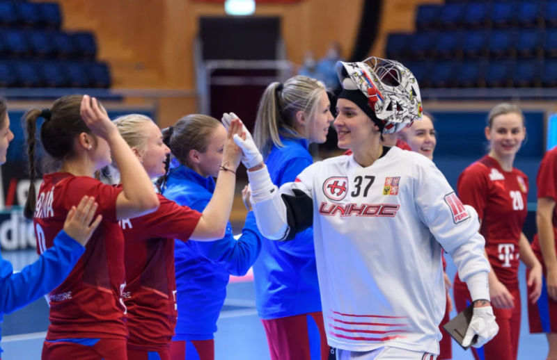 Obrázek epizody Na popularitě florbalu u nás má určitě vliv obliba hokeje, říká florbalistka Jana Christianová