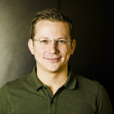 Obrázek epizody Disraptors #2: Jan Rezab about not being shy and how to raise money while dropping from the school.