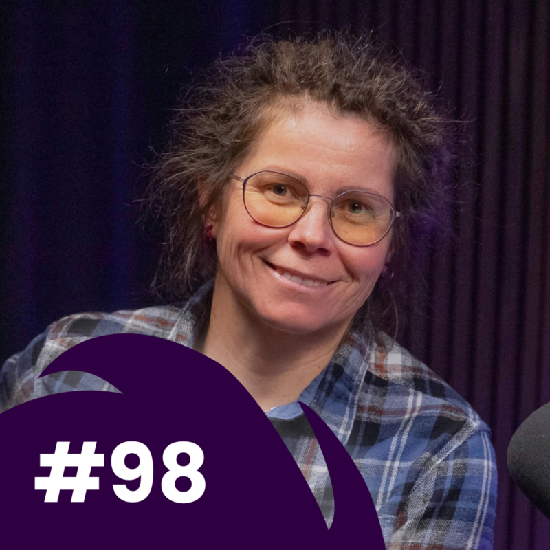 Obrázek epizody #98 Chtěla jsem jen, aby se mnou pes chodil na volno, ale to je ta nejtěžší věc: Júlia Bukovinská