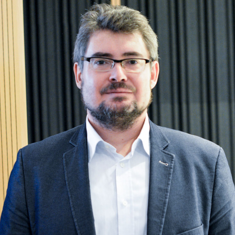 Obrázek epizody Tomas Strážay - Novela maďarského zákonníka práce siaha už aj na... (Braňo Závodský naživo)